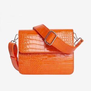 Hvisk Orange Shoulder Bag!🧡🧡